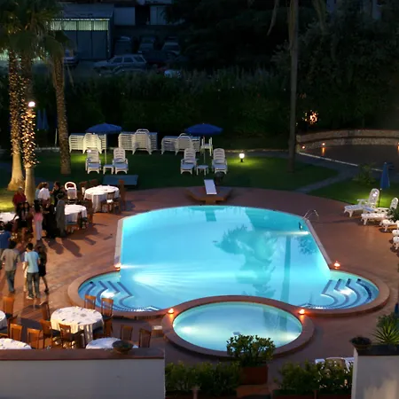 Hotel Barbarella 3*