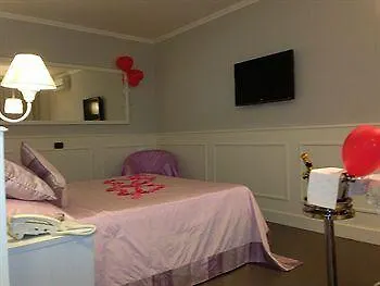 Hotel Barbarella 3*